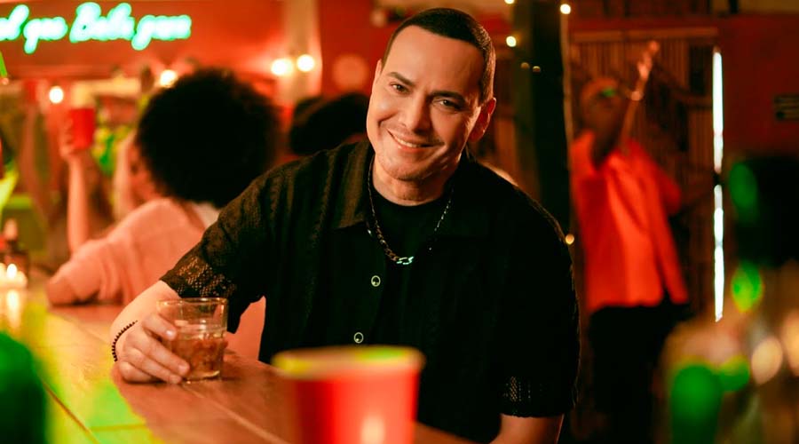 Frankie Ruiz vuelve al top 10 de Tropical Airplay de Billboard con ‘Otra noche más’ de Víctor Manuelle